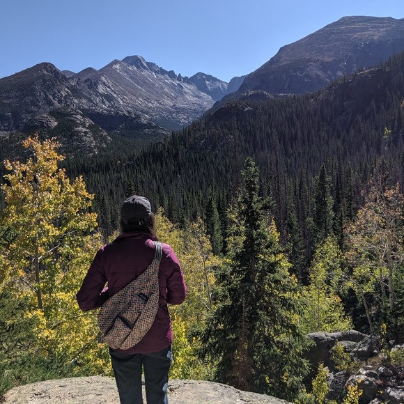 Meet your Posher, Kristen - Picture 1 of 1